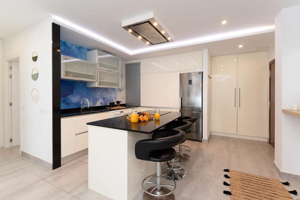 Kitchen or kitchenette, kitchen