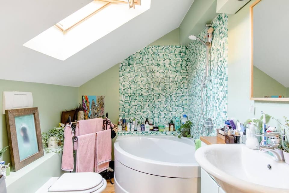 Toilet, Bathroom, Bath