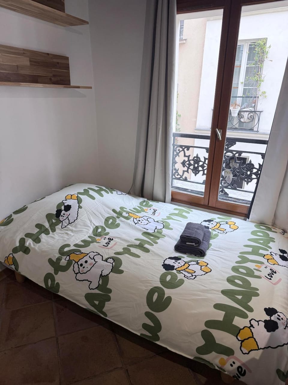 Elegant Studio near Pompidou Center Apartment in Paris
