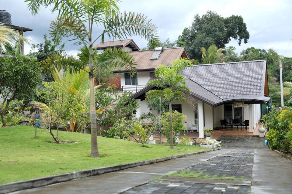 Property building, Garden, Garden view
