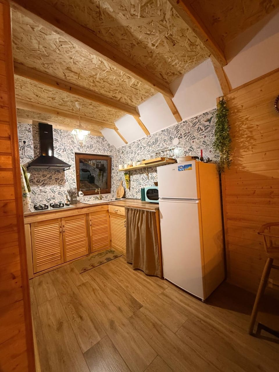 EcoCottage Didi Mindori - Among the Pines Chalet in Georgia