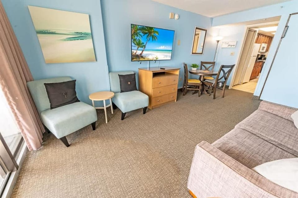 NEW, Landmark Direct Oceanfront View - Pools 1BR! House in Myrtle Beach