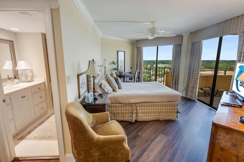 Newly Added Maisons, Large Balconies - City View! House in South Carolina