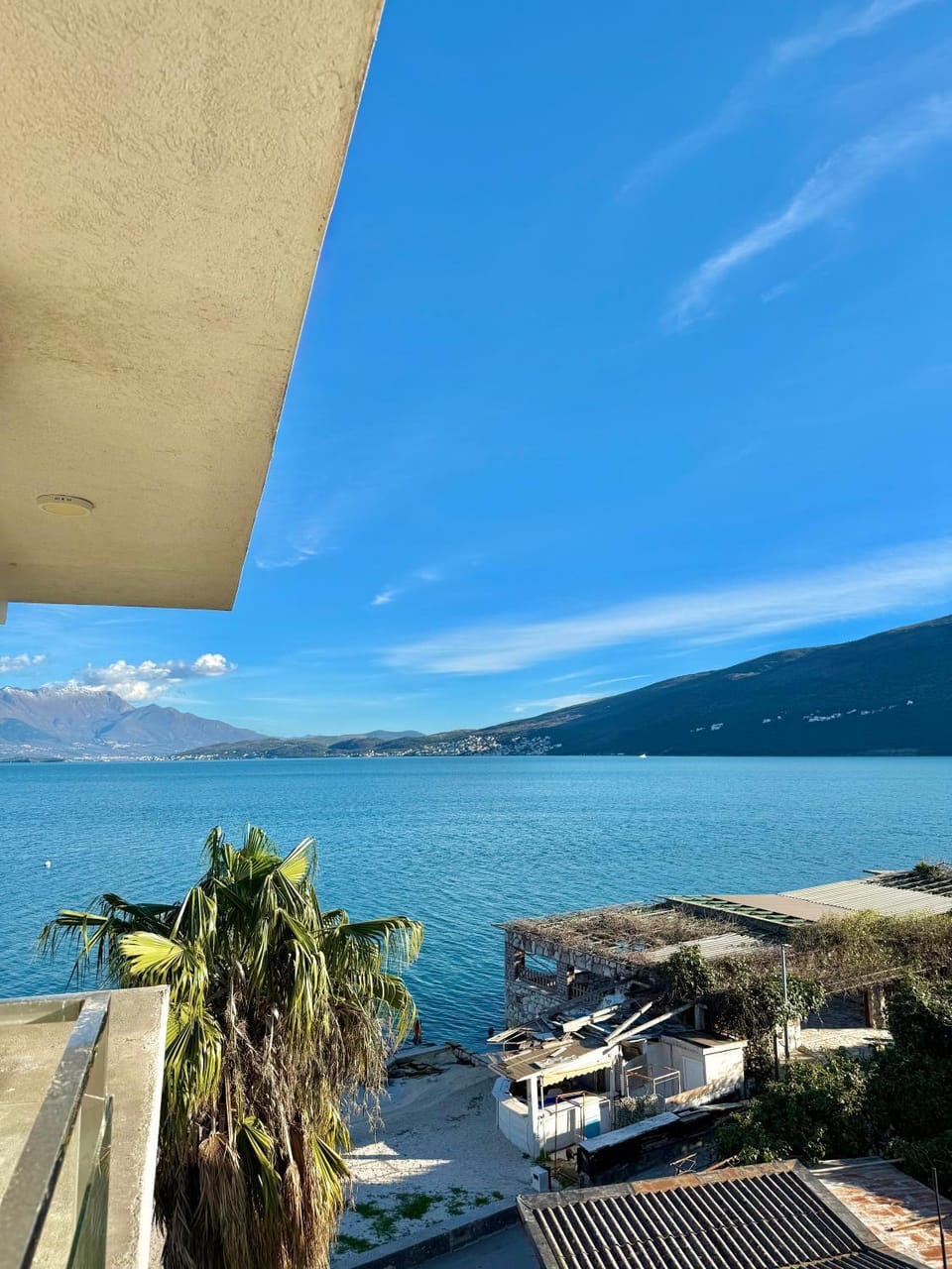 Day, Natural landscape, Mountain view, Sea view
