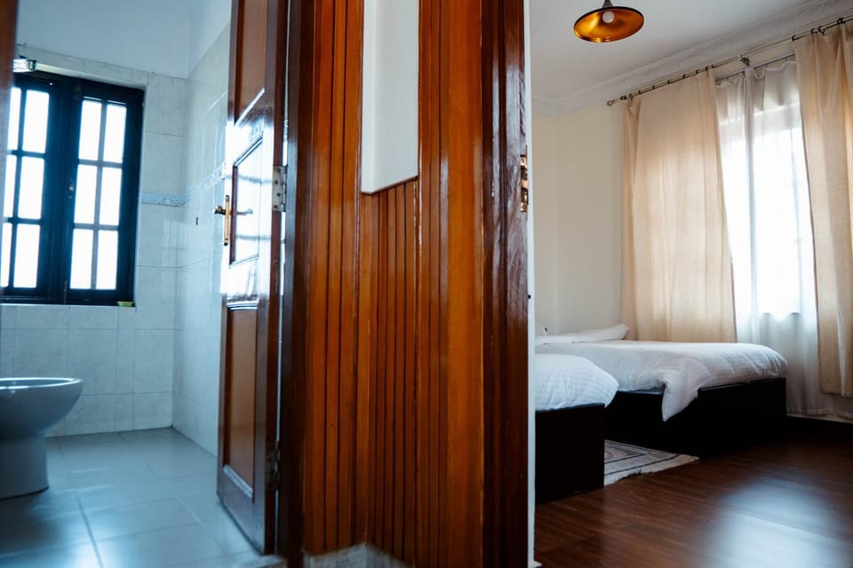 Bed, Bathroom, Photo of the whole room, Bedroom
