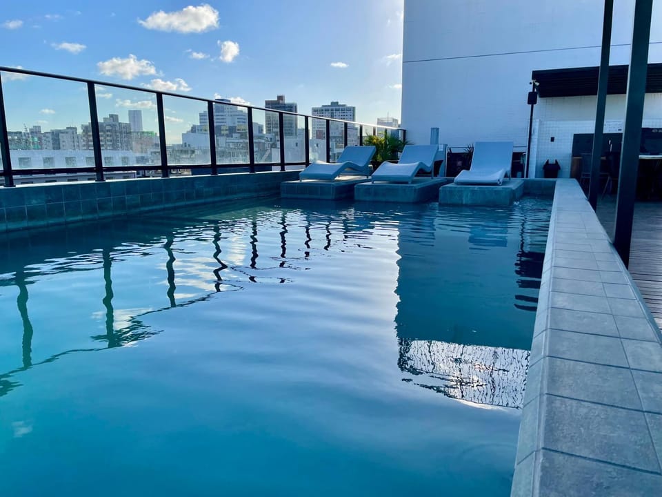 Flat no Bessa a 50m do mar - Rooftop com vista - Recepção 24h Apartment in Cabedelo