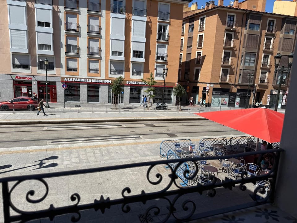 City view, Street view, Location