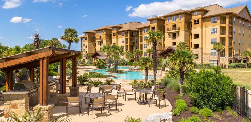 Lakefront Horseshoe Bay Resort Shared Pool Dock House in Lake Lyndon B Johnson