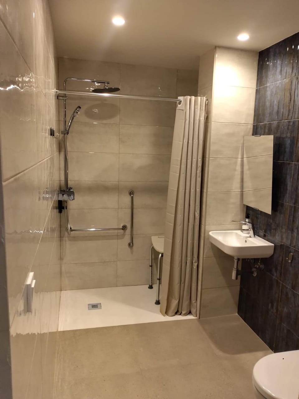 Groma Rooms Bed and Breakfast in Zaragoza