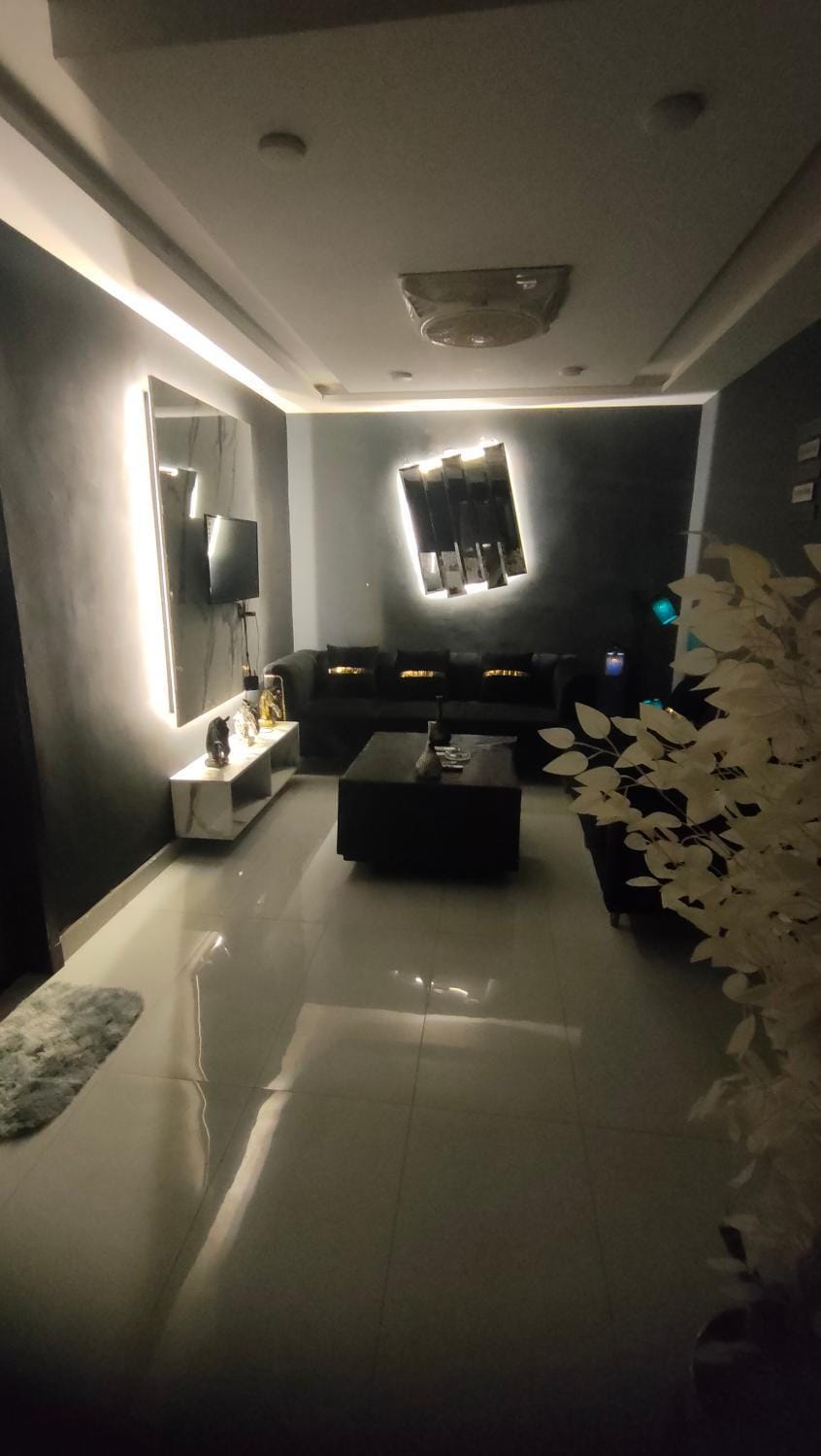 Communal lounge/ TV room, Living room, Seating area