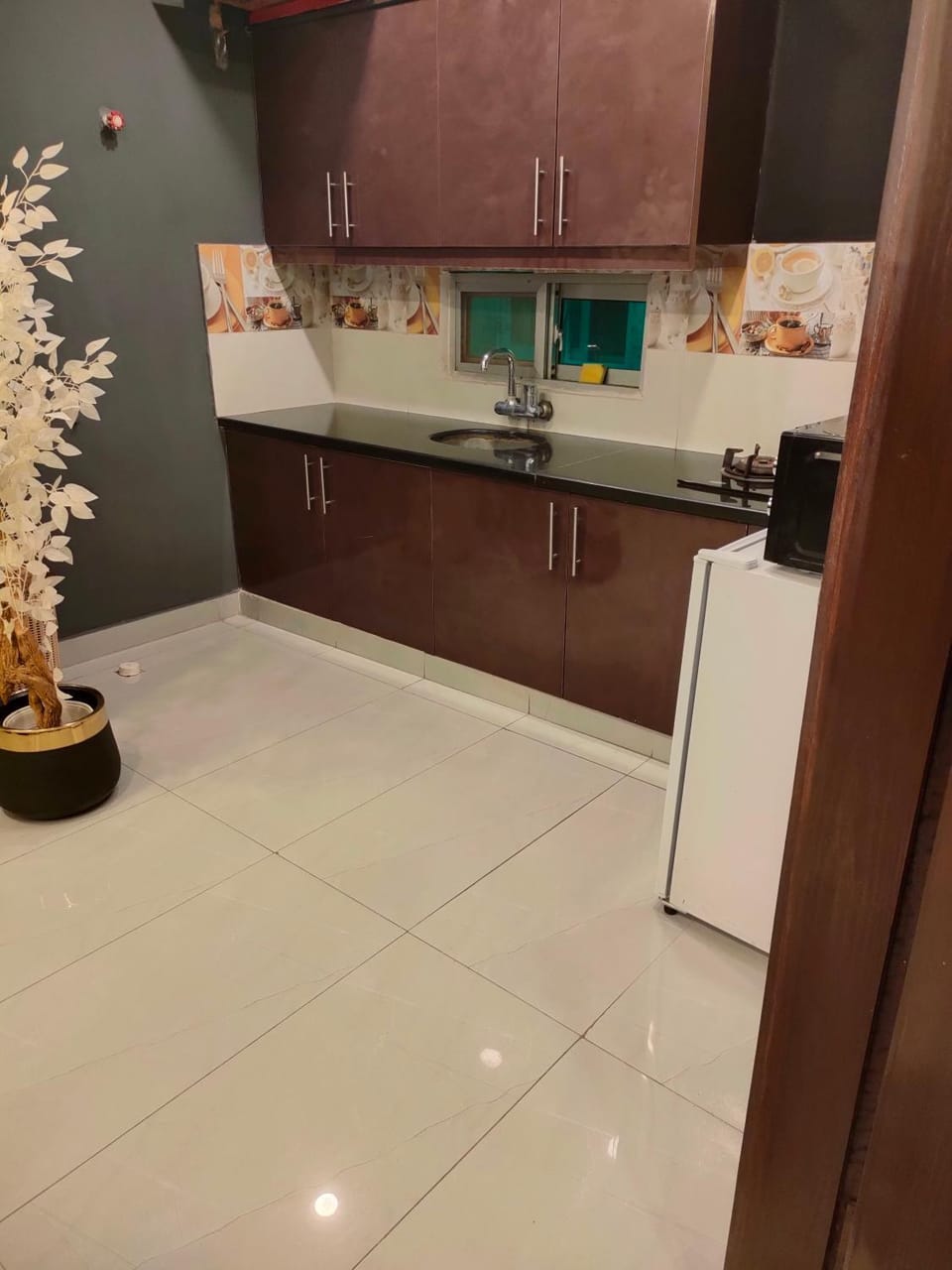 Kitchen or kitchenette, stove