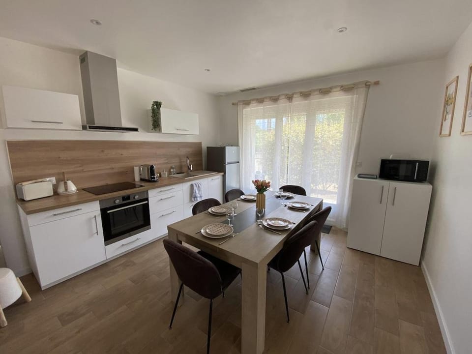 Aim Scope House in Nouvelle-Aquitaine