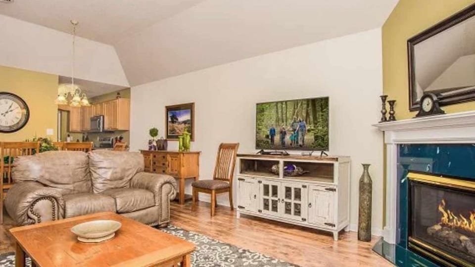 WP651 Smokin' Views Penthouse House in Pigeon Forge