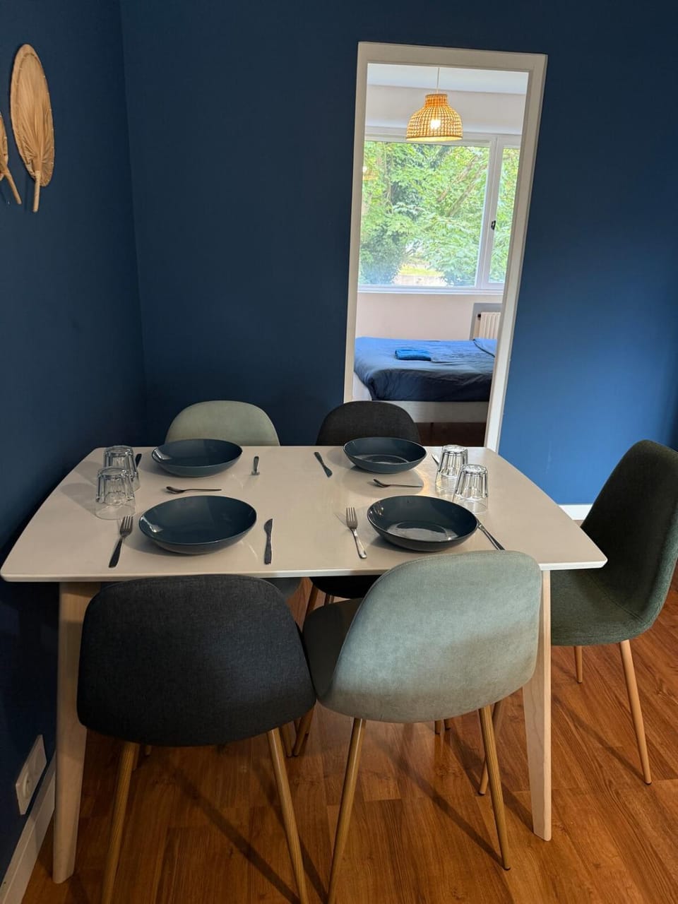 Spacious 4 bedroom family home 5 min from Caen Apartment in Caen