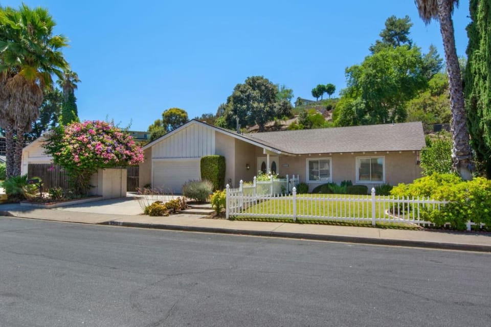 NEW Relax & Explore from MissionViejo | Pool | Spa House in Mission Viejo