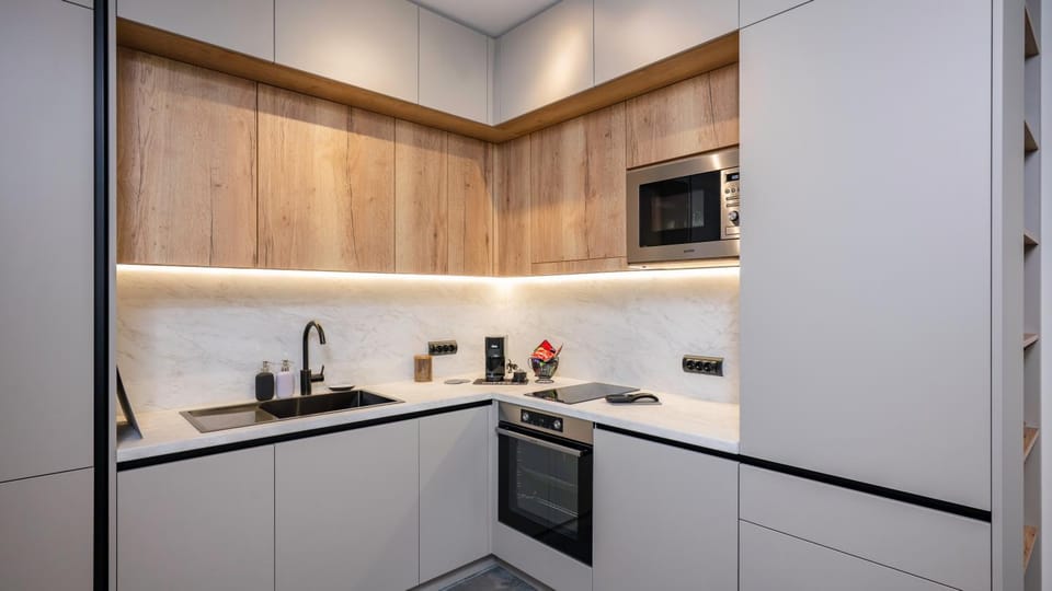 Kitchen or kitchenette