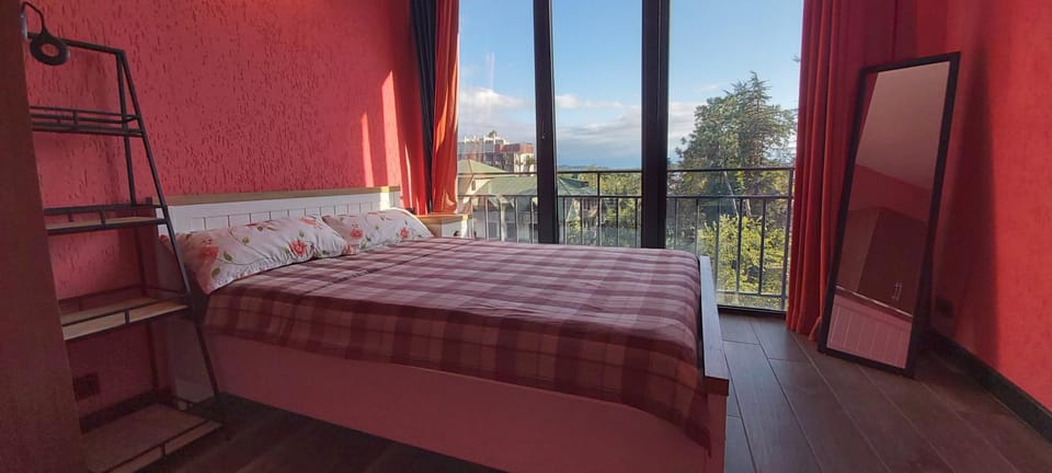 Bed, View (from property/room), Bedroom, City view, Mountain view