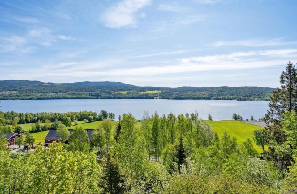 Idyllic cottage with a view, close to Gardermoen Airport House in Viken, Norway