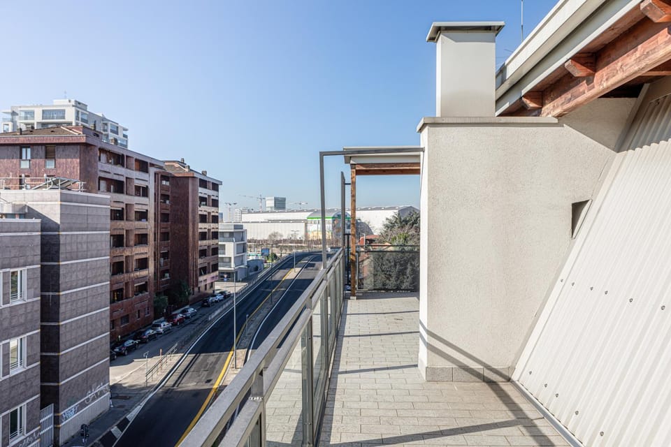 Balcony/Terrace, City view