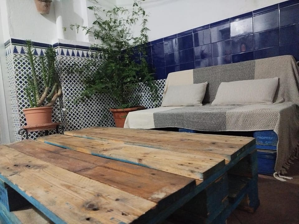 Patio, Living room, Seating area, Dining area