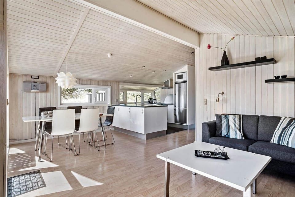 TV1102-Hirtshals-Oster-Kjulvej-28 House in Hirtshals