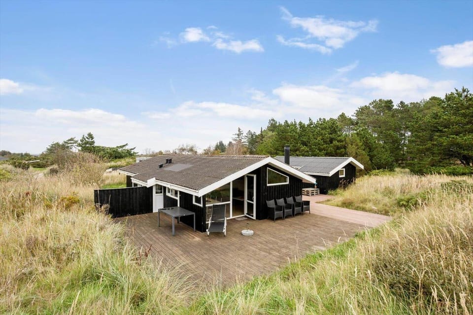 TV1102-Hirtshals-Oster-Kjulvej-28 House in Hirtshals