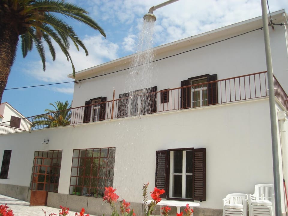 Apartments Dr. Vlasic Apartment in Podstrana