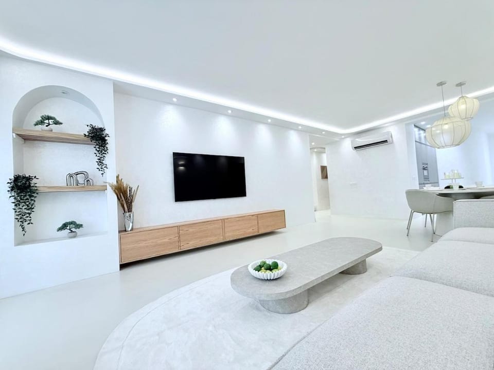 City and Sea, moderne appartement, prive parking Apartment in Tangier