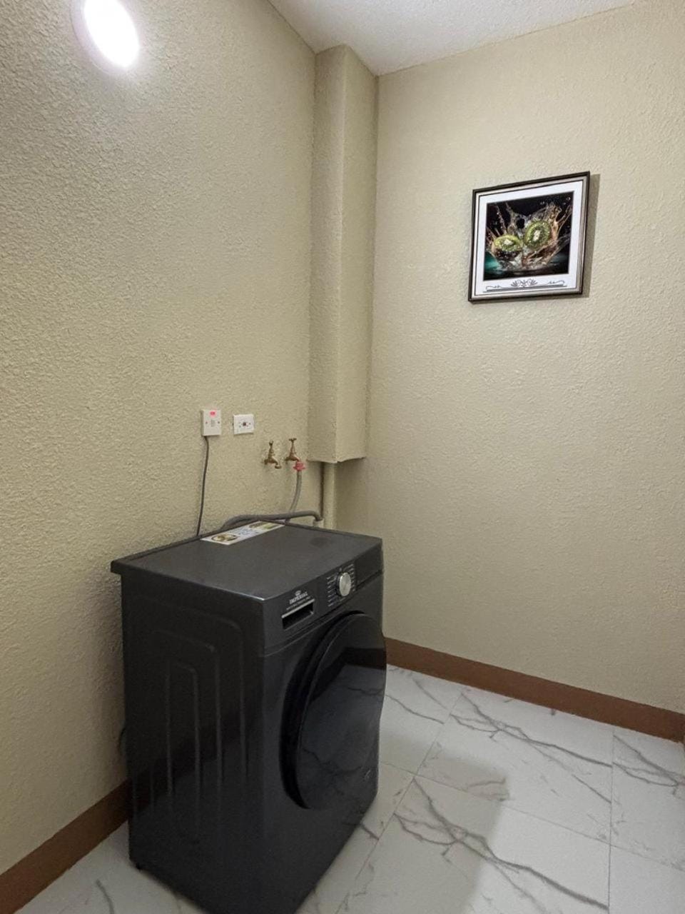 360 Rokview 1BR Sweet Home Apartment in Kingston