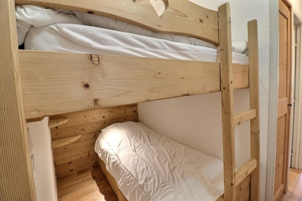 Résidence Pralin - CHARMANT STUDIO CABINE 4 PERSONNES - RENOVÉ - SKIS AUX PIEDS MAE-1803 Cabin in Les Allues