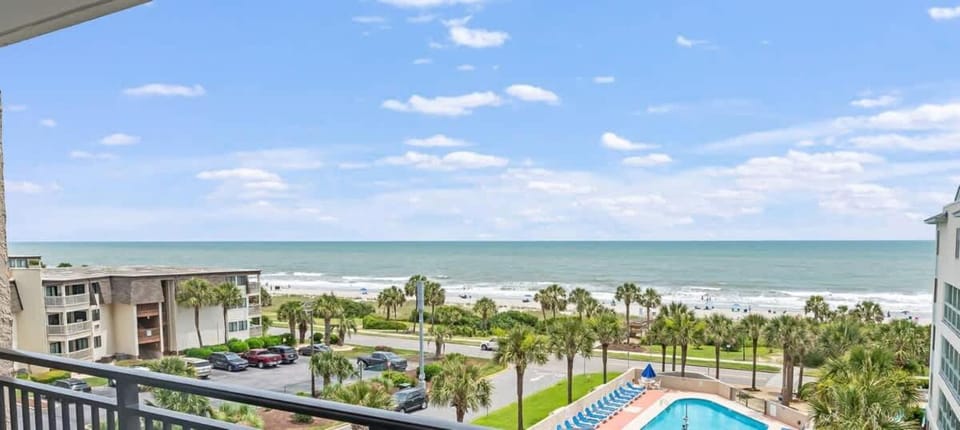 1BRM Ocean Forest Plaza Condo- Ocean Front, Pools! House in Myrtle Beach