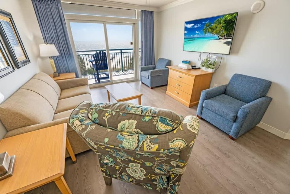 3BR New at Paradise Resort,King Suite,Pools,Views! House in Myrtle Beach