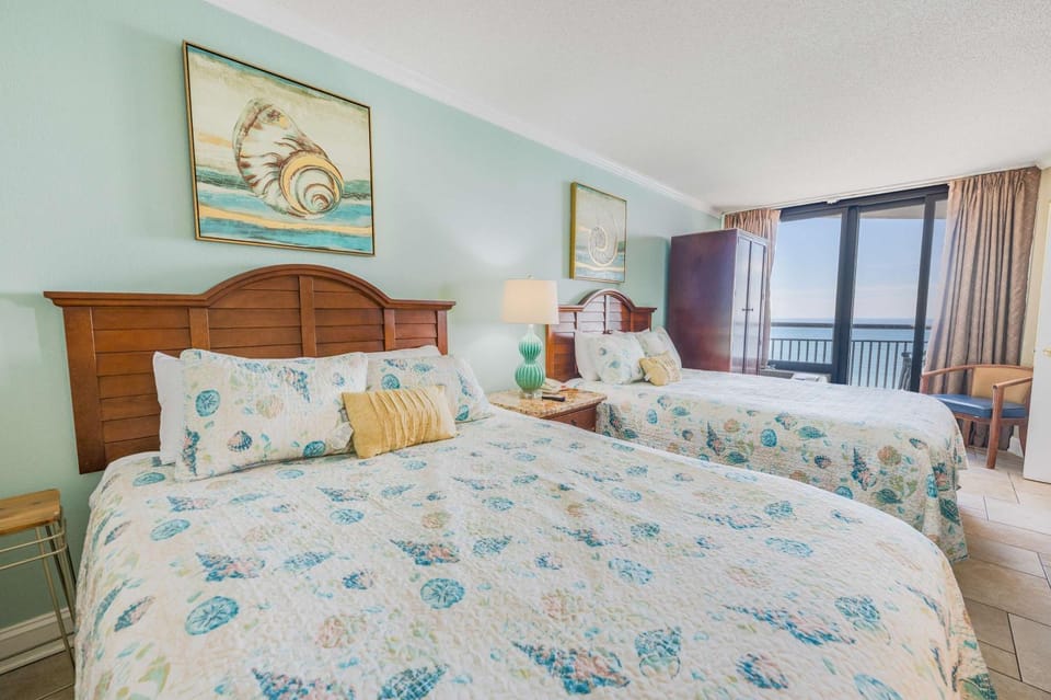 New Coastal Charm, Direct Oceanfront Views, Pools House in Myrtle Beach