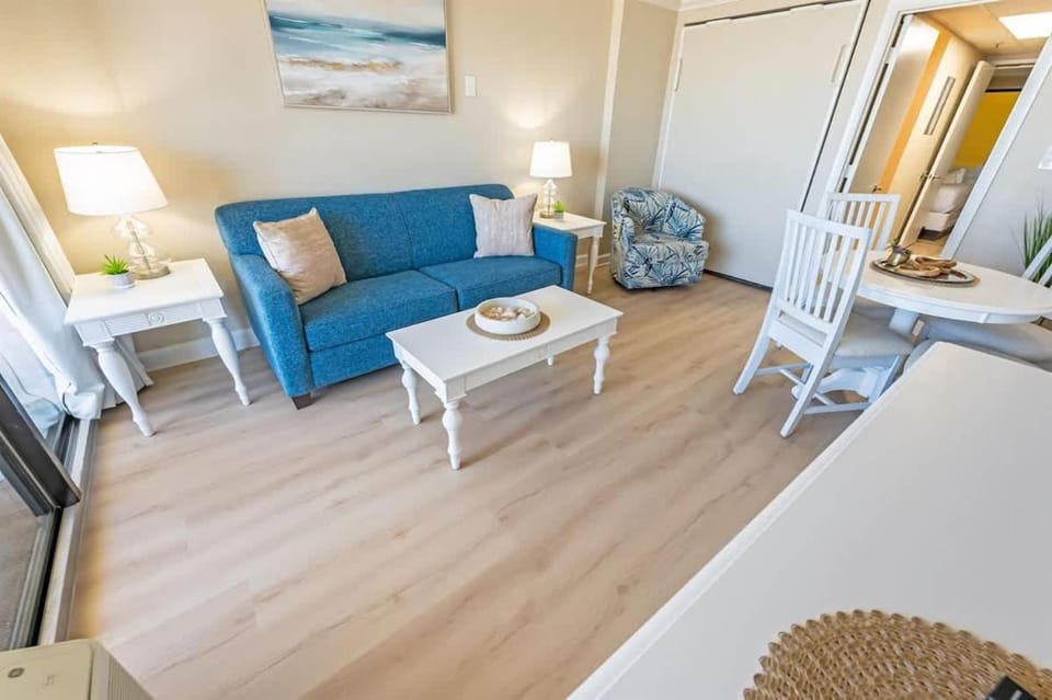 Direct Ocean Front, The Pavilion, Pools, Boardwalk House in Myrtle Beach