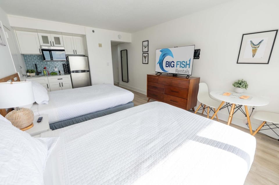 High Floor Studio Oceanfront Views w Indoor Pool! House in Myrtle Beach