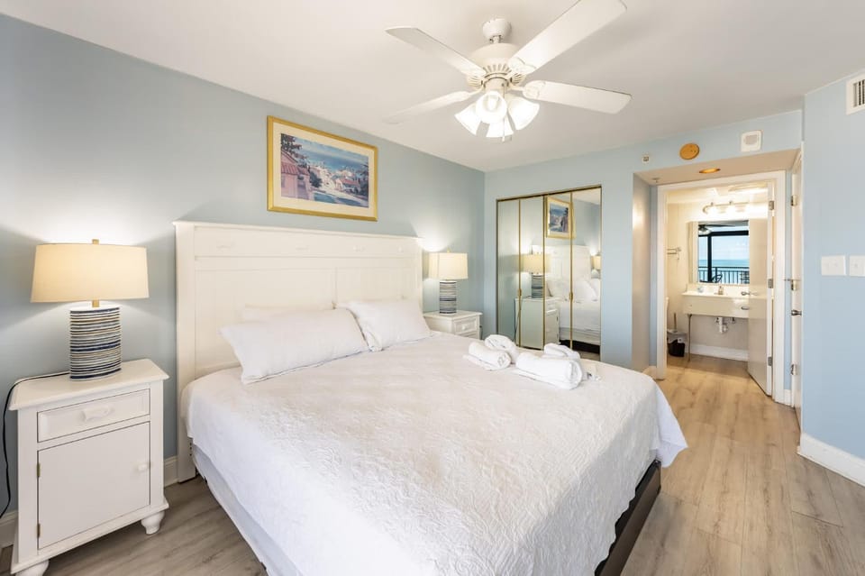 3BR in Sand Dunes Resort, Oceanview, King Suite! House in Myrtle Beach