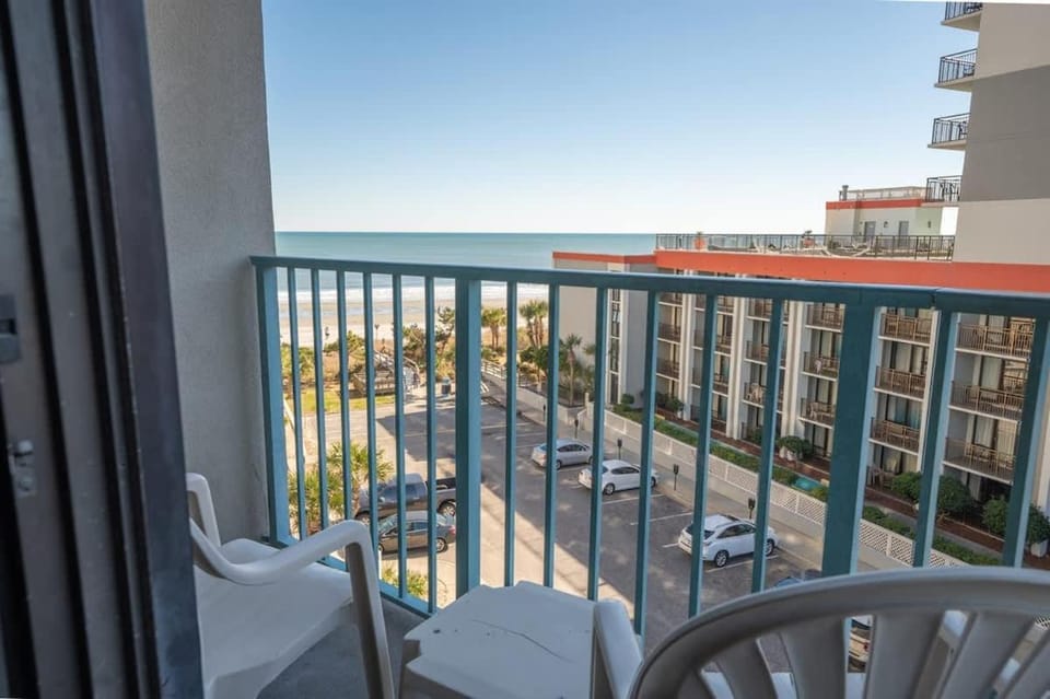 Sand Dunes, 5th Floor, Direct Oceanfront, Pools! House in Myrtle Beach