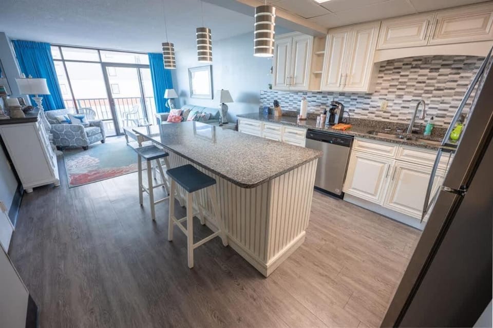 Sand Dunes, 5th Floor, Direct Oceanfront, Pools! House in Myrtle Beach