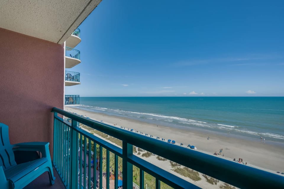 New 1BR Direct Oceanfront, Sandcastle South, Pools House in Myrtle Beach