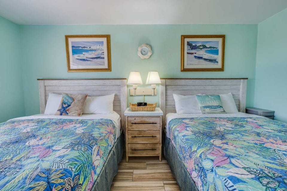 New 1BR Direct Oceanfront, Sandcastle South, Pools House in Myrtle Beach