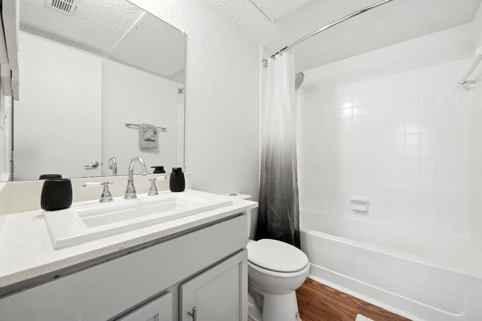Mueller Flats 614 I Spacious 1 Bed 1 Bath Apartment in Austin