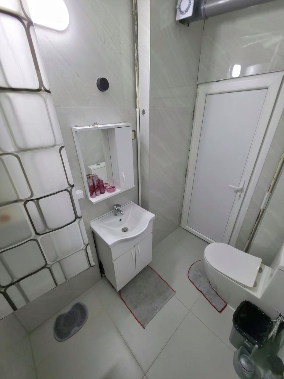 Shower, Toilet, Bathroom