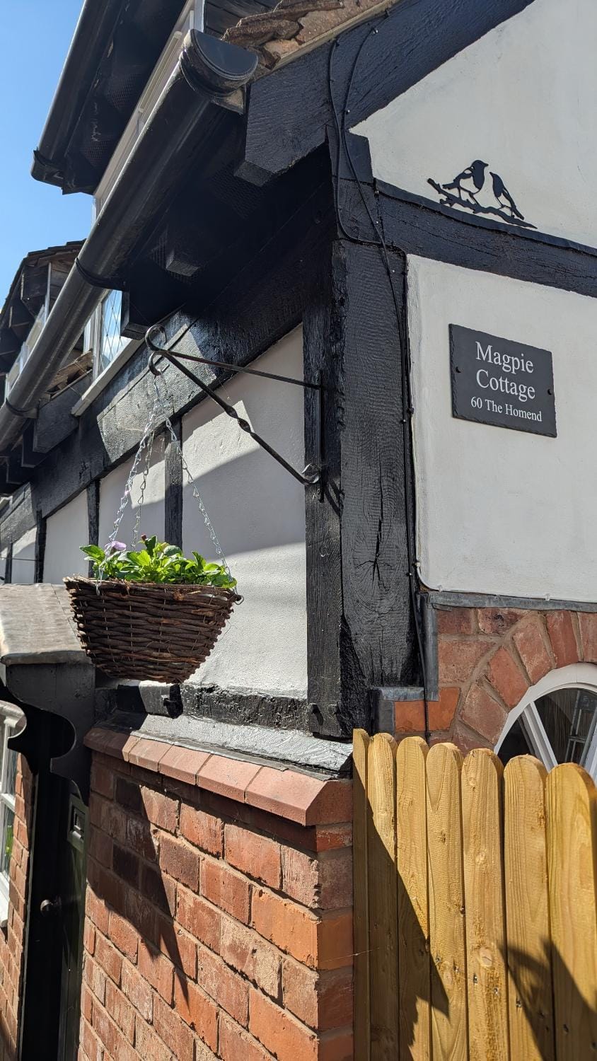 Magpie Cottage House in Malvern Hills District