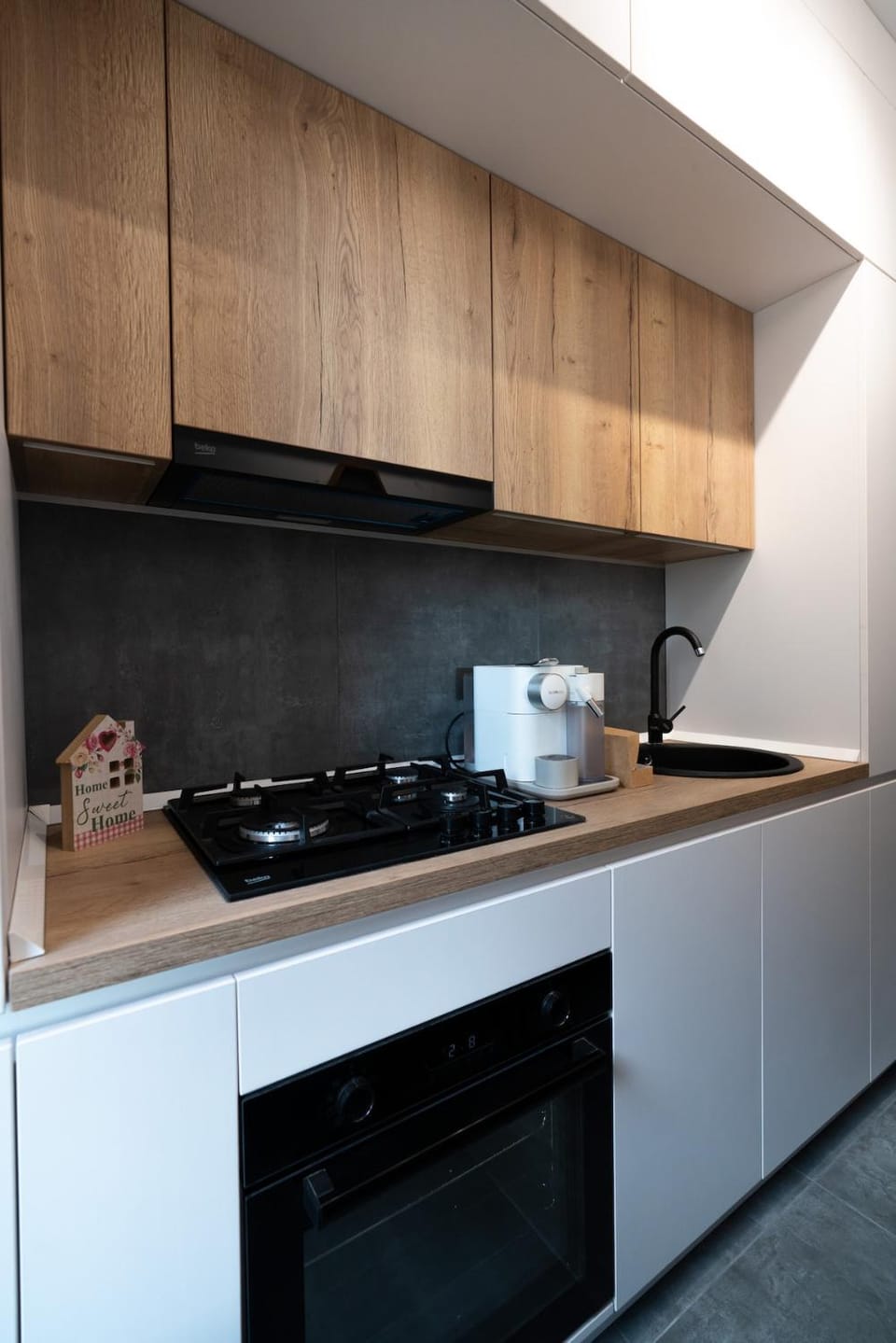 Soni Exclusive Apartments 305 Plaza with Private Parking & Self Check-in Apartment in Bucharest
