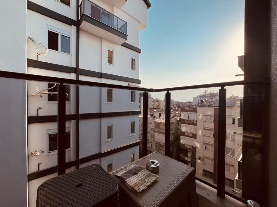 Modern Lüks Klimalı ve Asansörlü Daire Apartment in Antalya