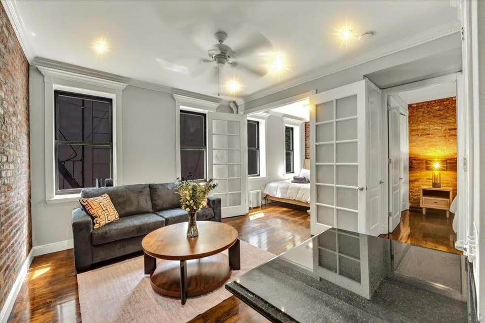 Elegant 3BR-2BA in Gramercy -Modern & Central Apartment in East Village