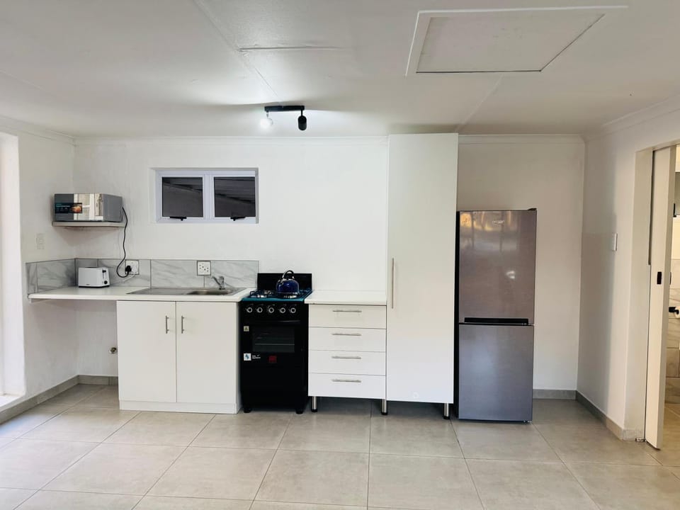 Little Jane Cottage Bed and Breakfast in Sandton