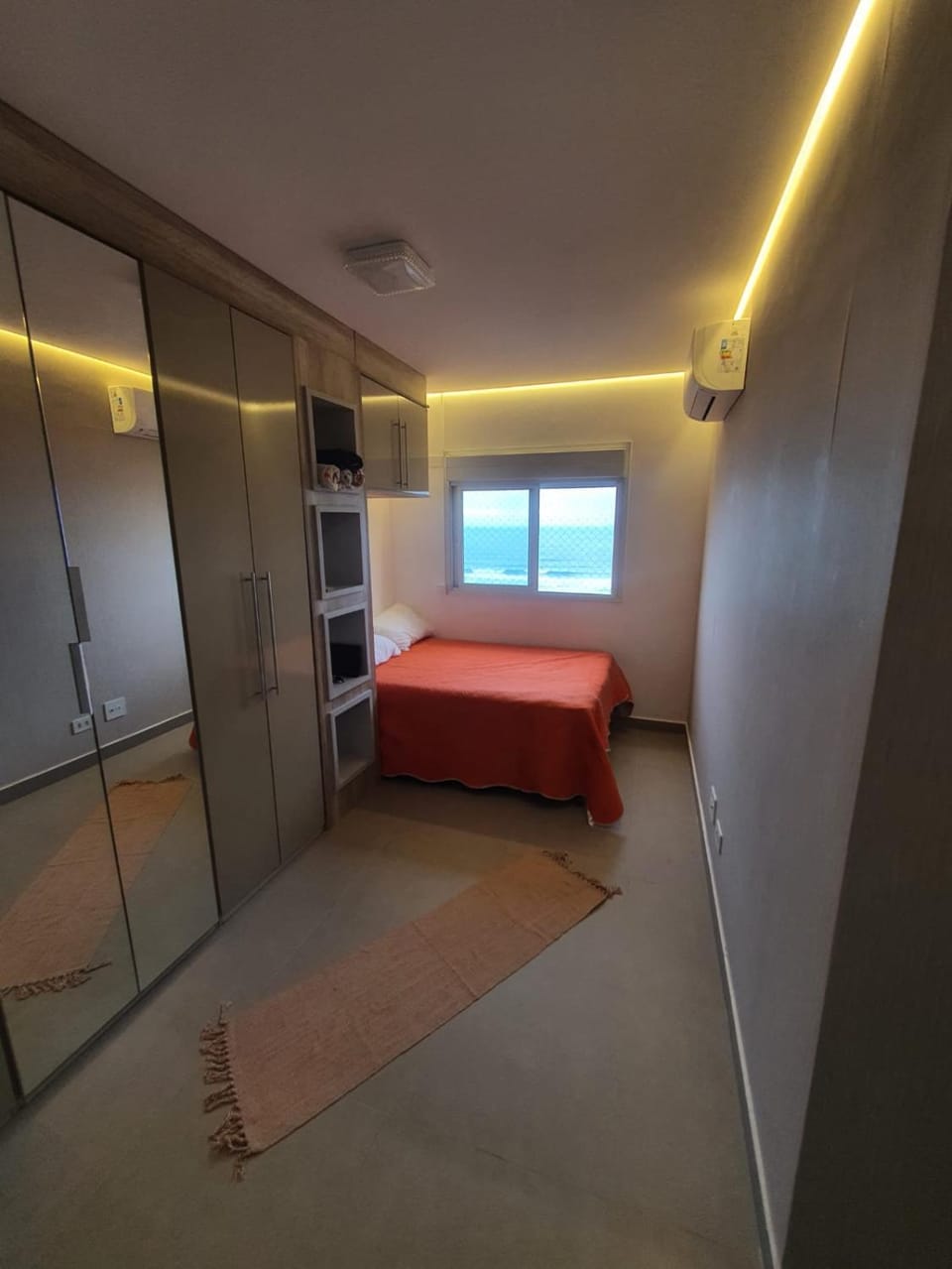 Bed, Photo of the whole room, Bedroom, wardrobe