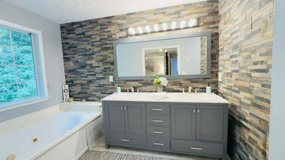 Bathroom, Bath