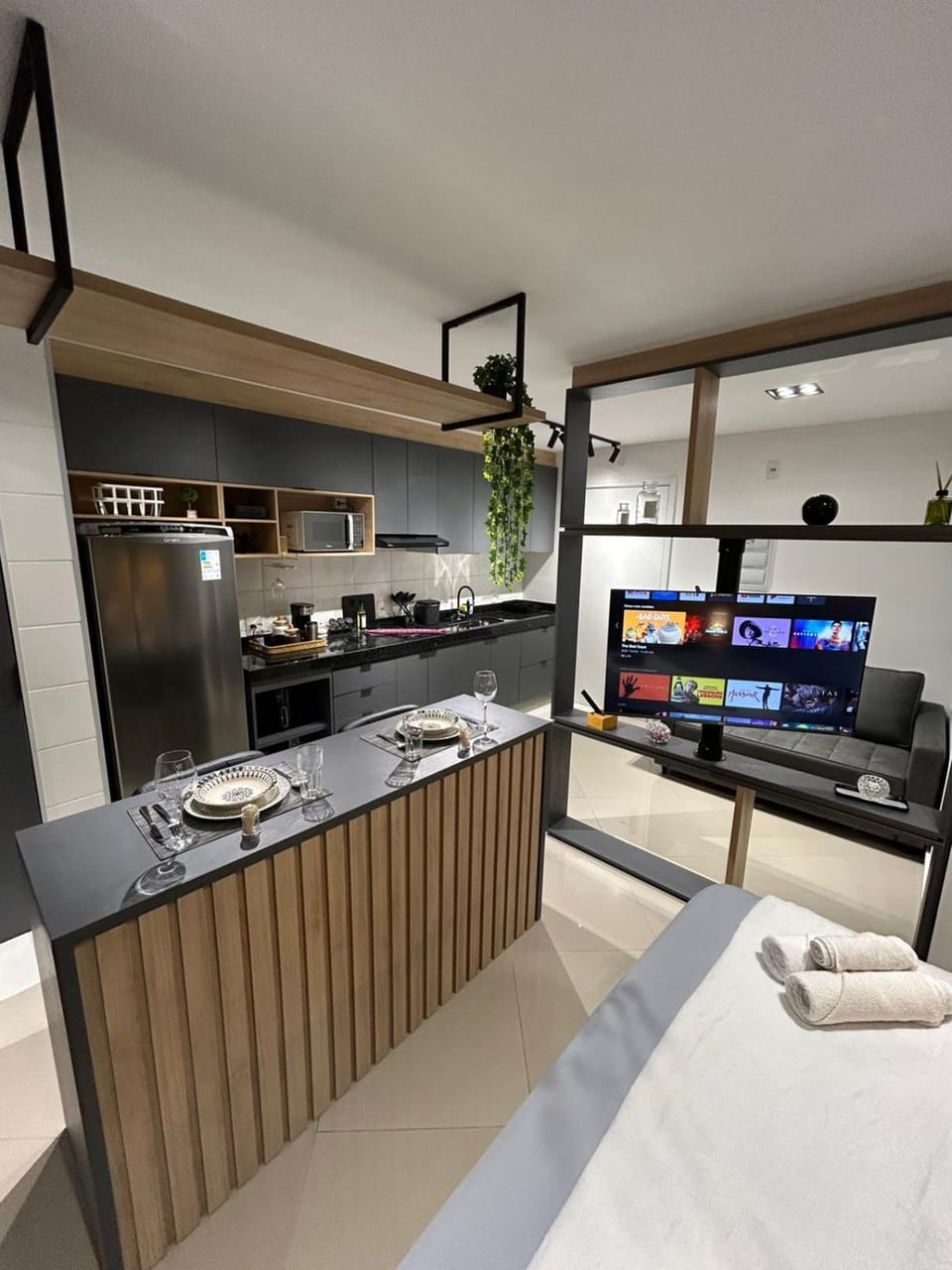 Studio 152 novo, completo com ar condicionado e muito bem decorado - centro Apartment in Mogi das Cruzes
